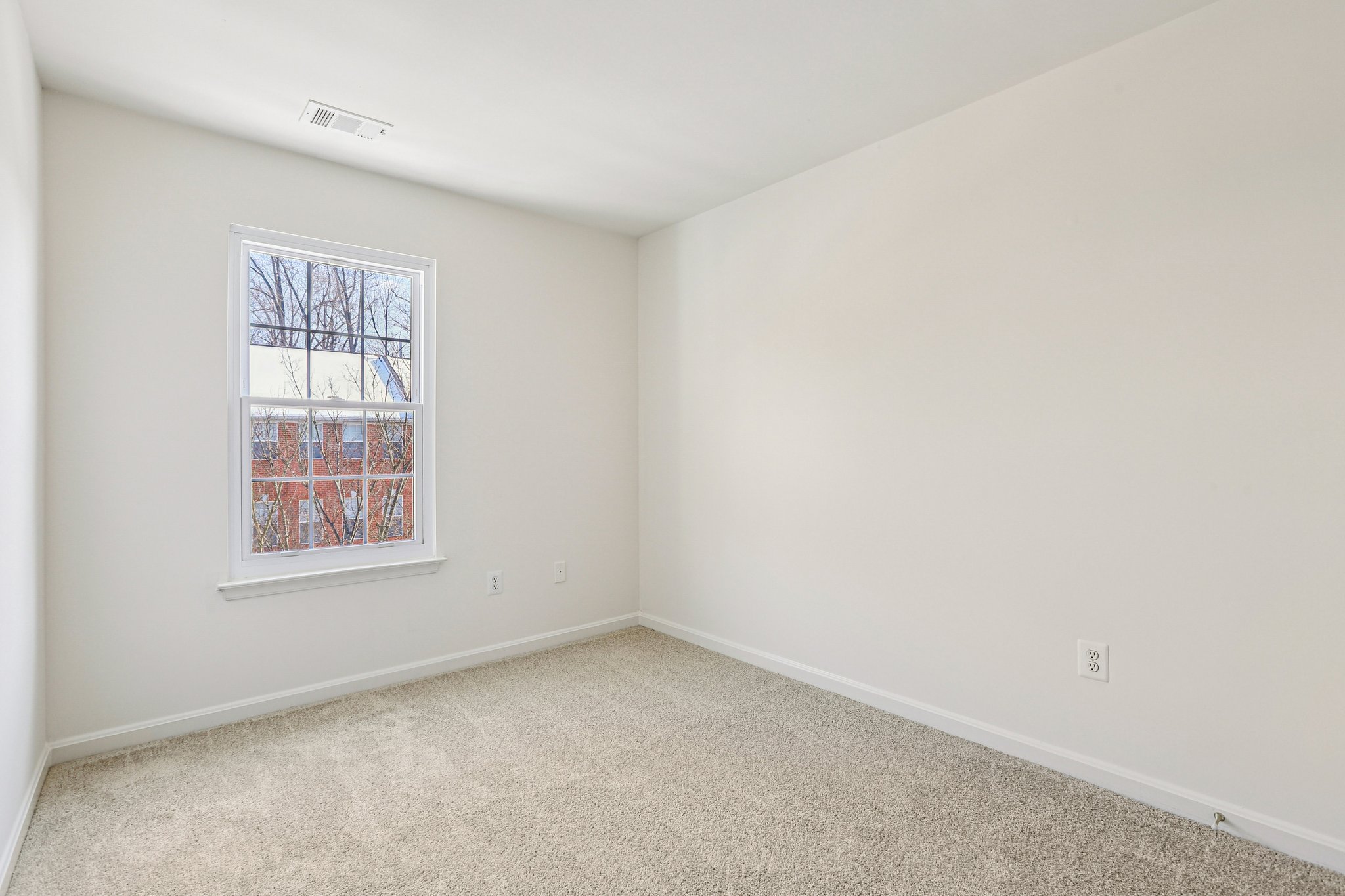 Mallard Shore Dr-S0402-019.jpg