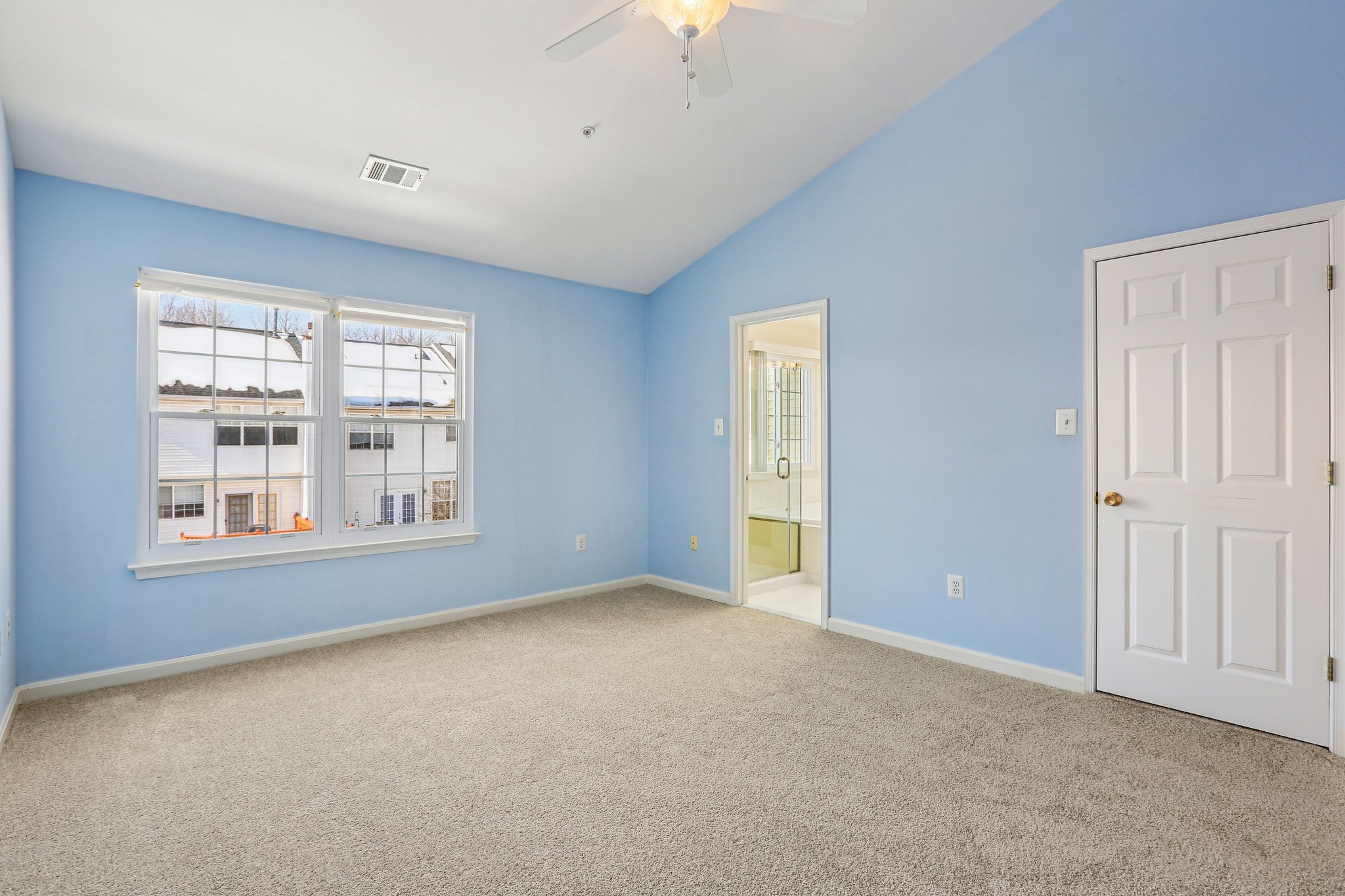 Mallard Shore Dr-S0402-029.jpg