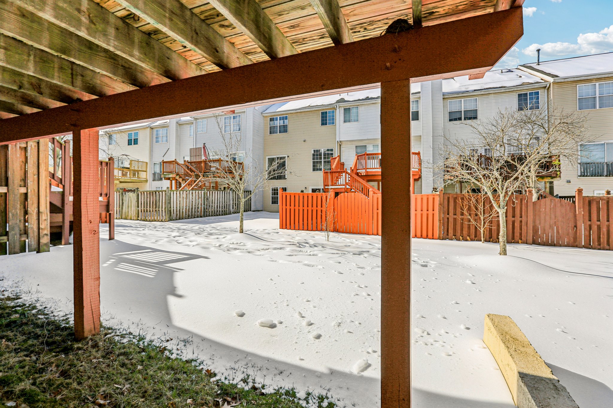 Mallard Shore Dr-S0402-035.jpg