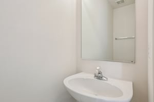 Mallard Shore Dr-S0402-017.jpg