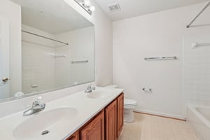 Mallard Shore Dr-S0402-026.jpg