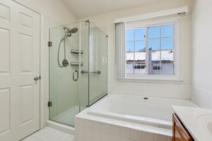 Mallard Shore Dr-S0402-033.jpg