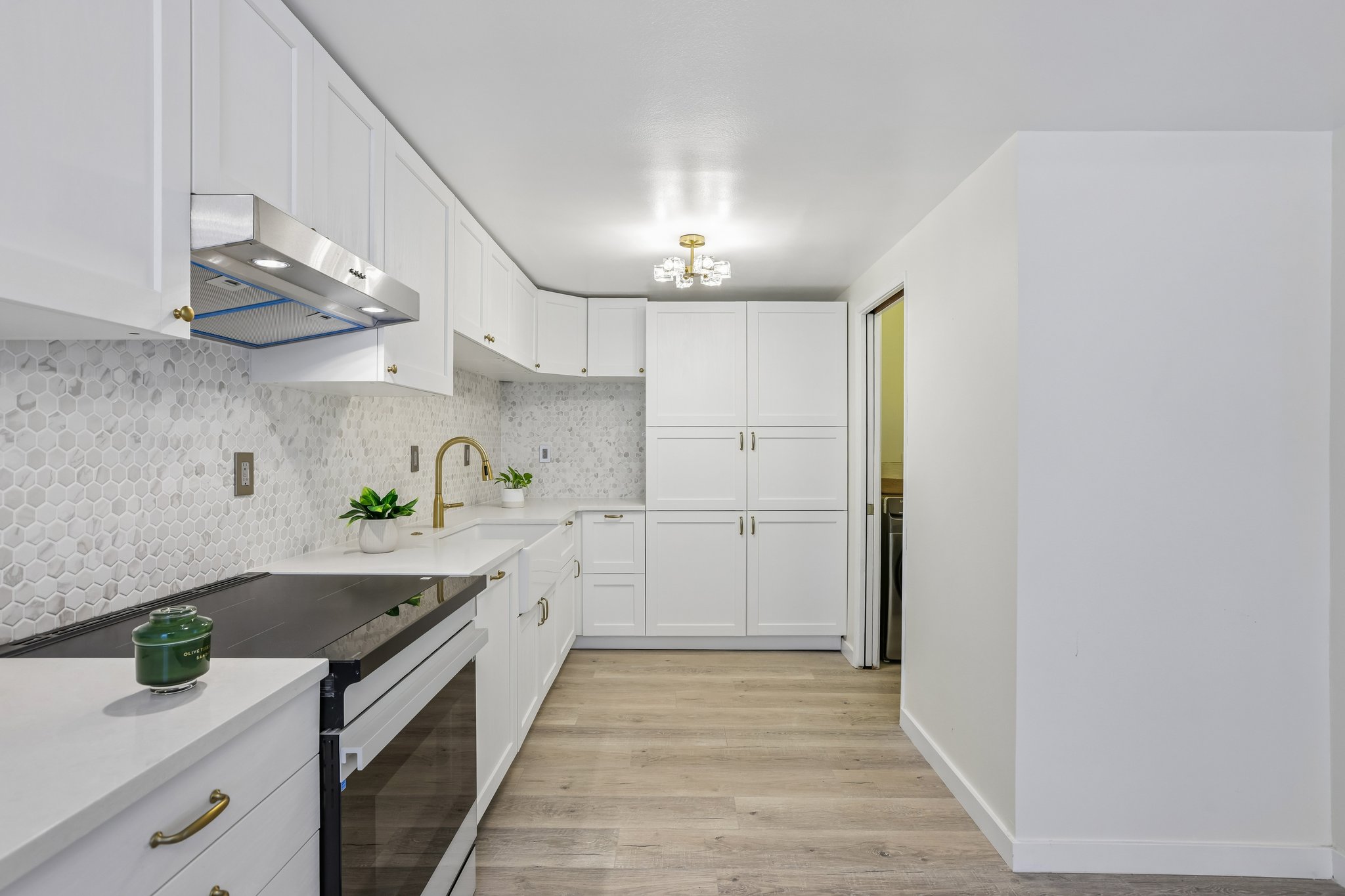 Redlands St 107-S2707-012.jpg