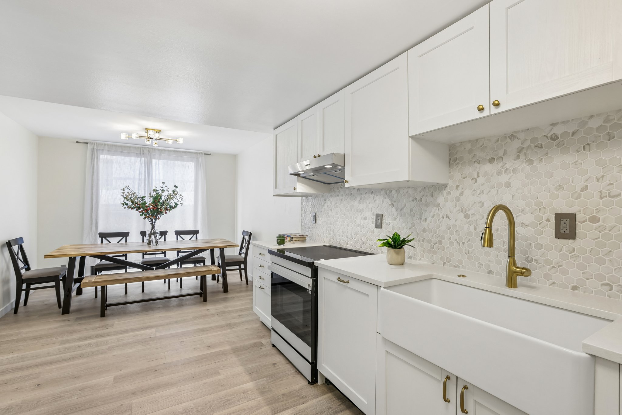 Redlands St 107-S2707-014.jpg