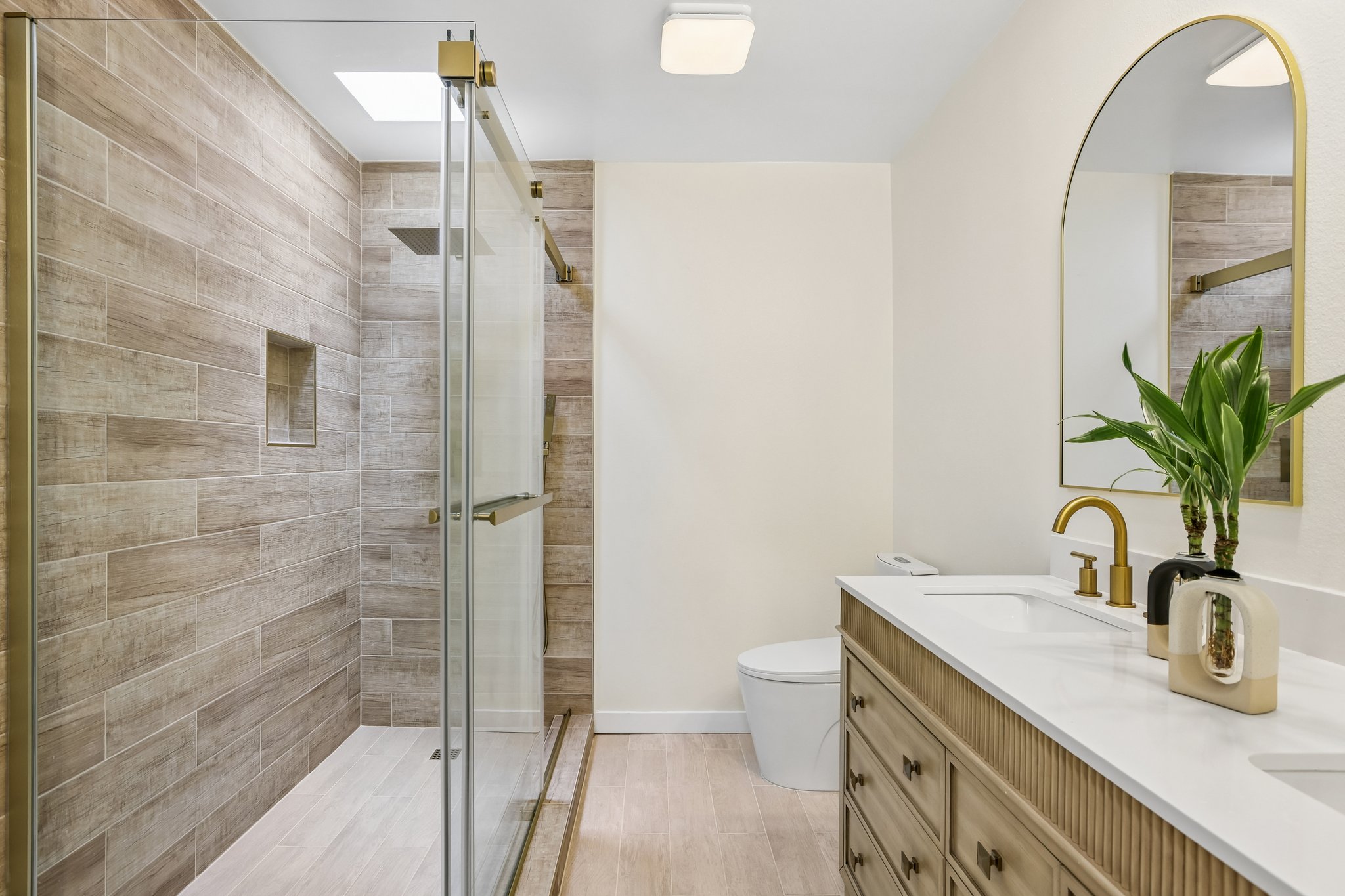 Redlands St 107-S2707-023.jpg