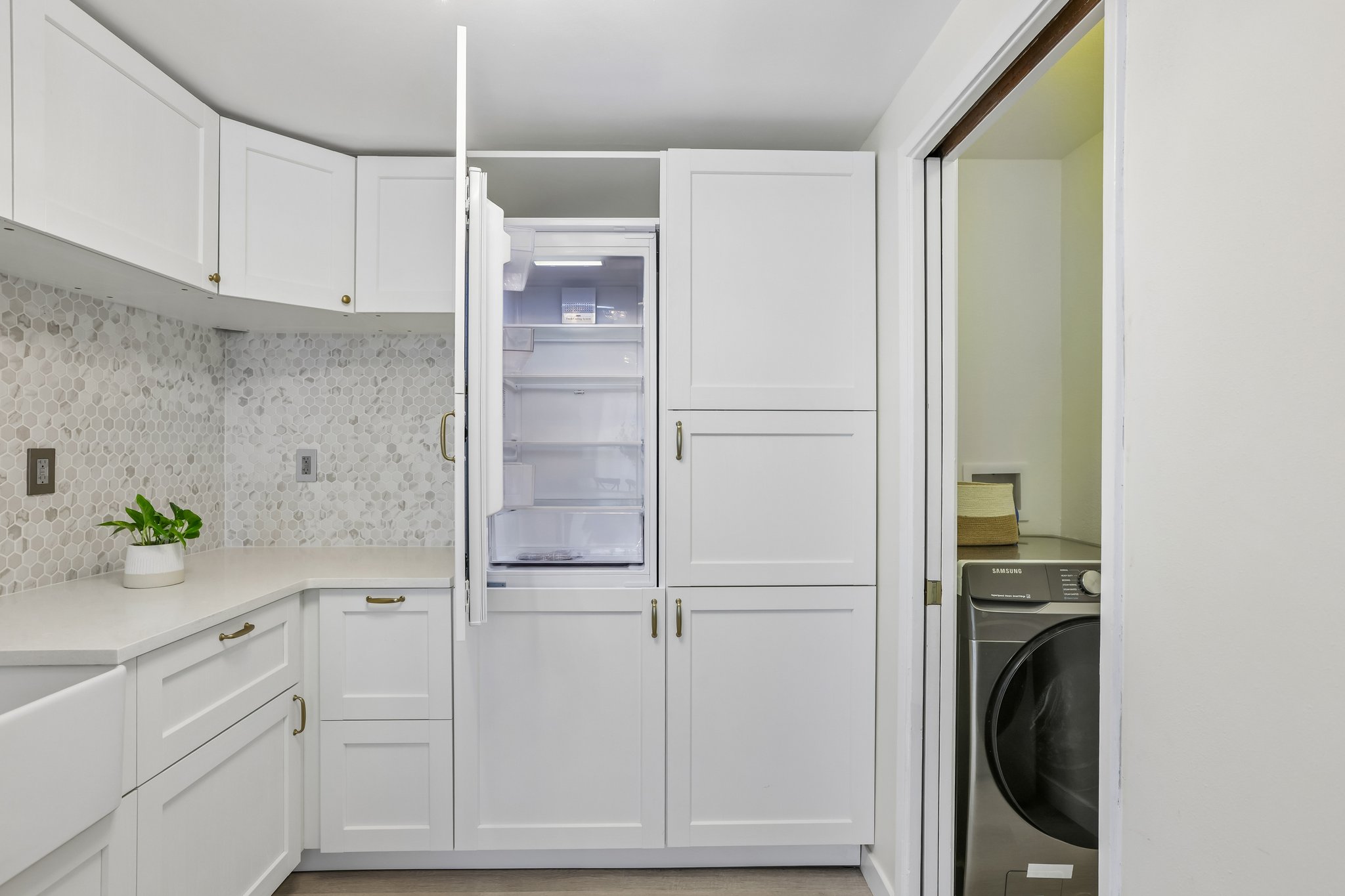 Redlands St 107-S2707-030.jpg