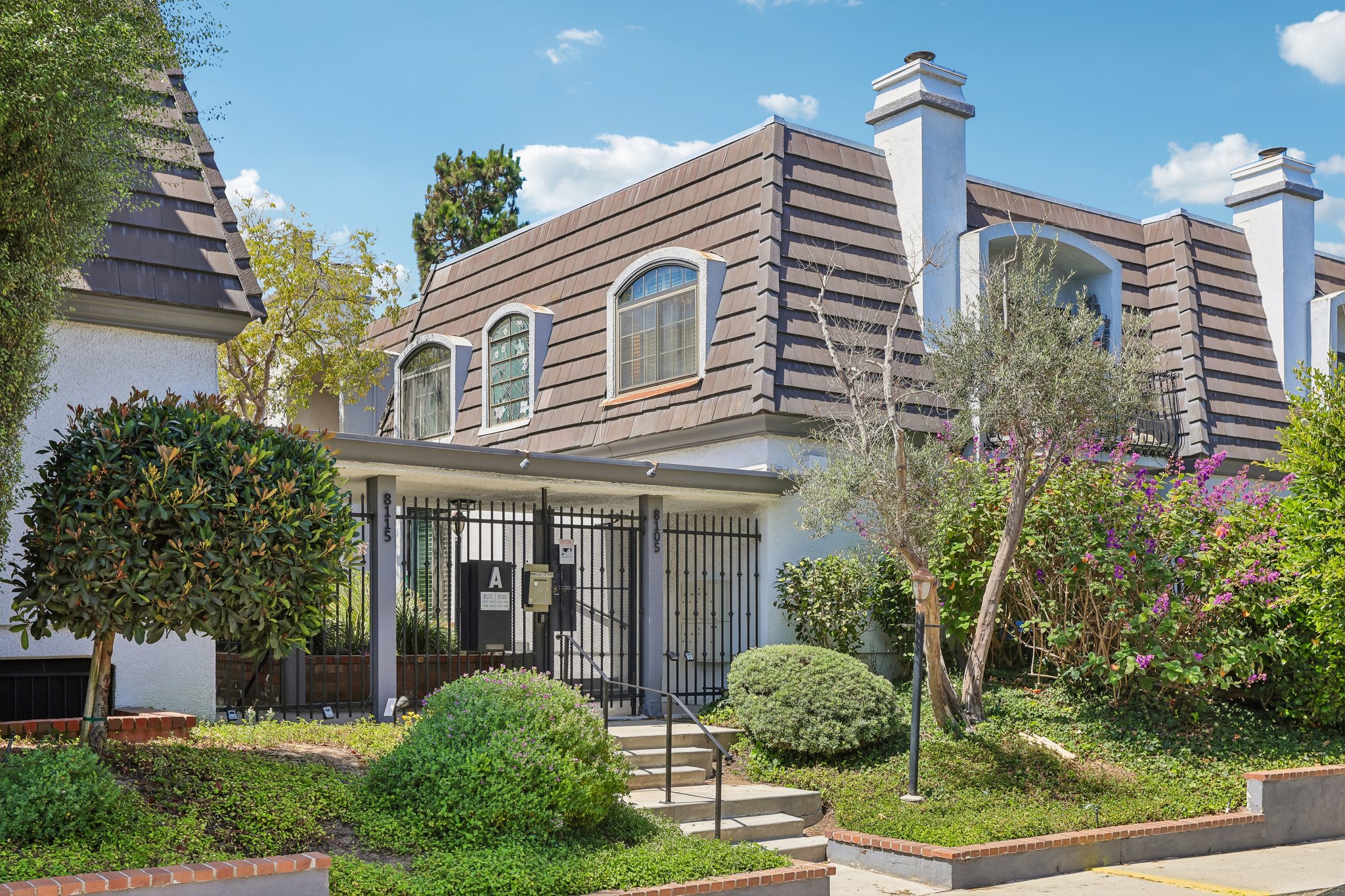 Redlands St 107-S2707-035.jpg