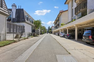 Redlands St 107-2707-901.jpg