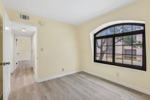 Redlands St 107-S2707-016.jpg