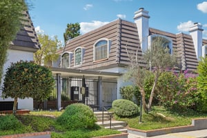 Redlands St 107-S2707-035.jpg