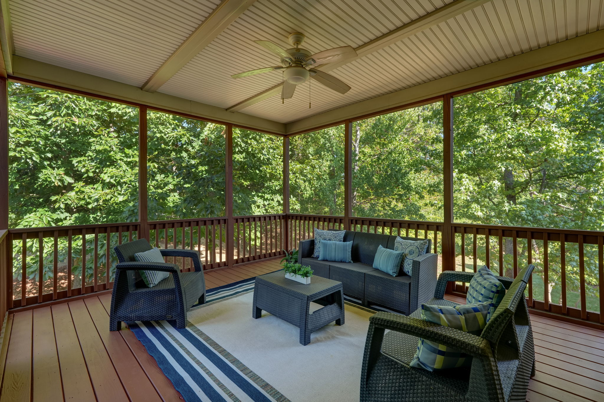 Screened-in Porch