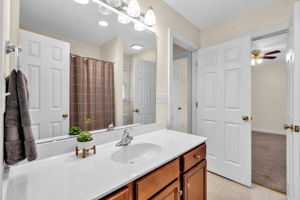 Bath 2 with Tub/ Shower Combo