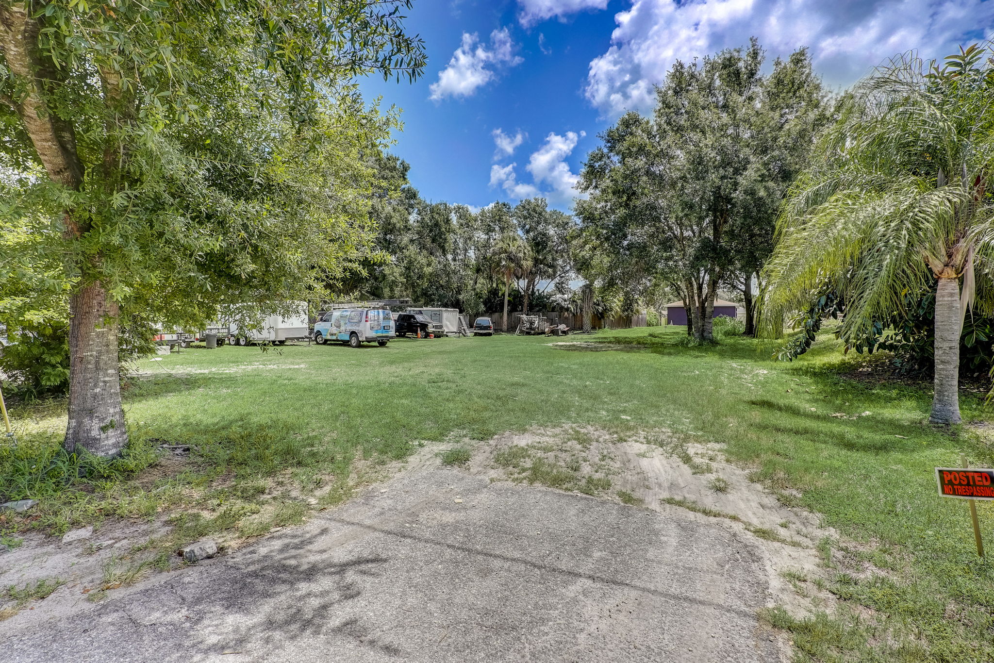 119th Ave E-002