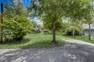 119th Ave E-001