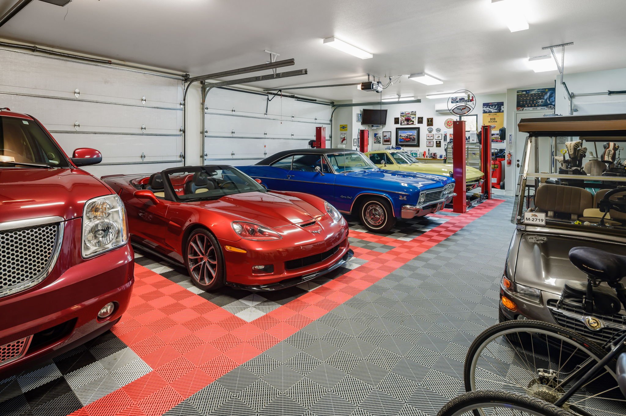 4+ Car Garage