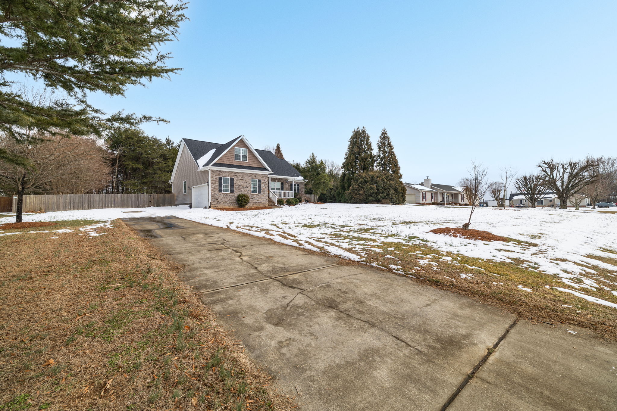 8108 Middleland Dr-4