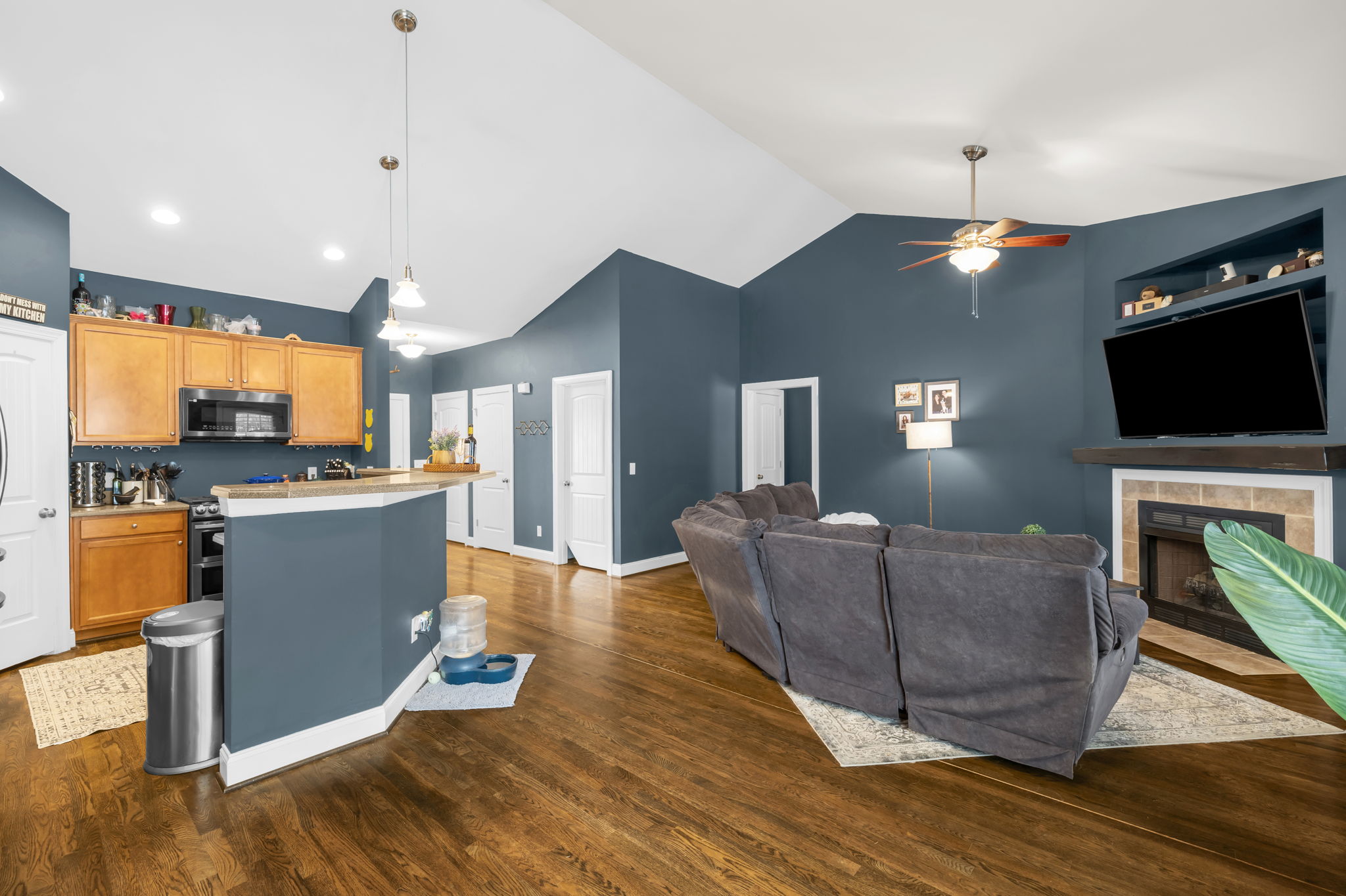 8108 Middleland Dr-10