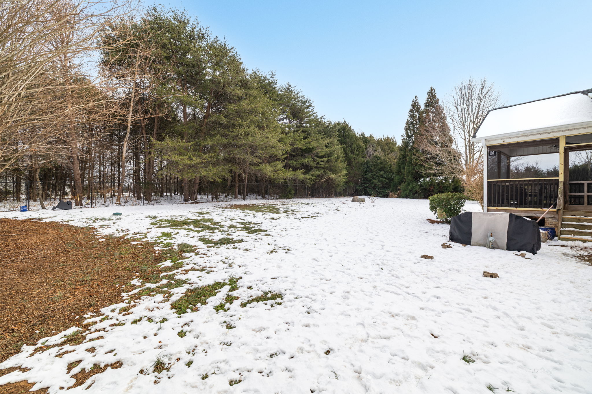 8108 Middleland Dr-28