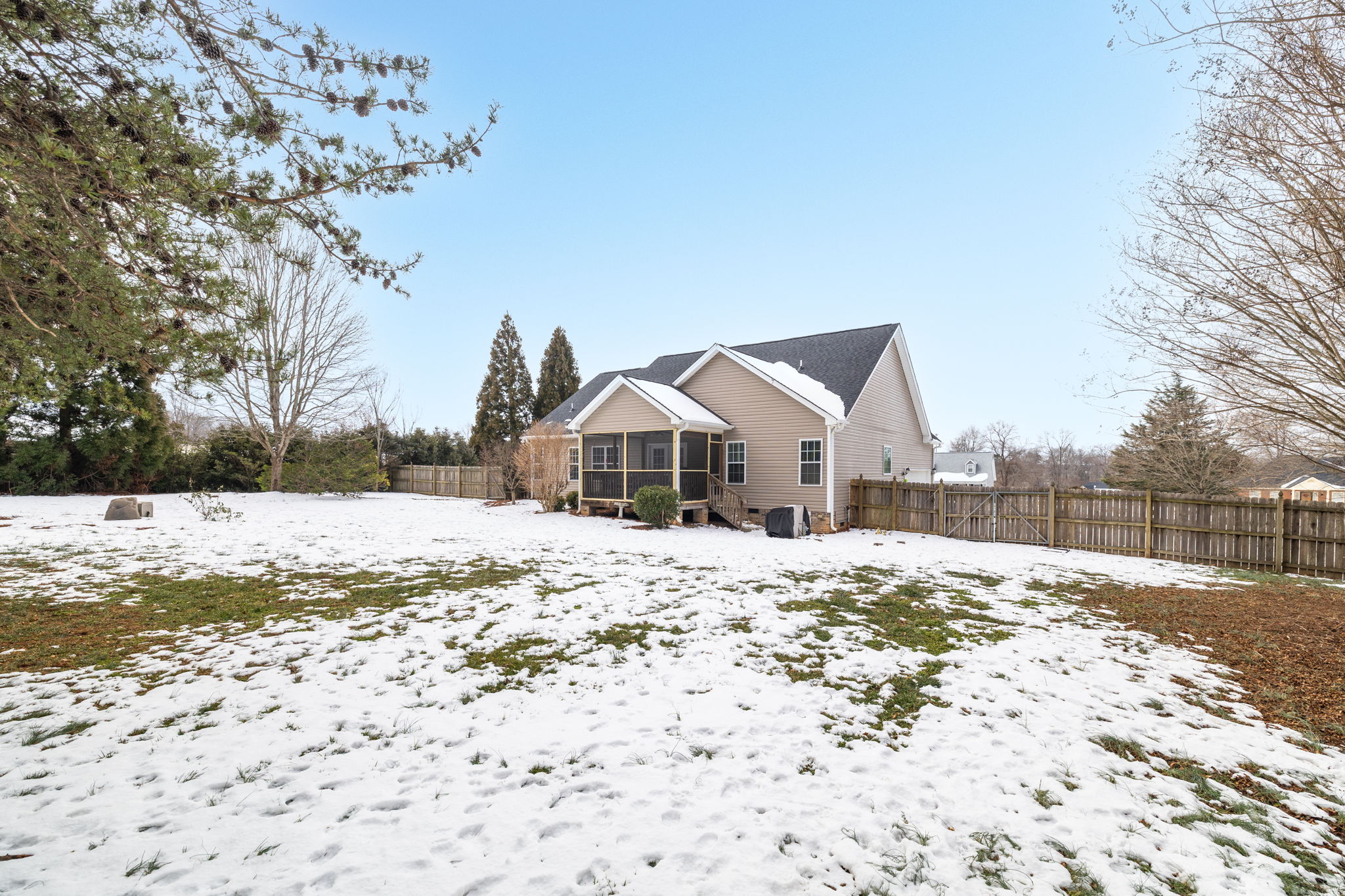 8108 Middleland Dr-29