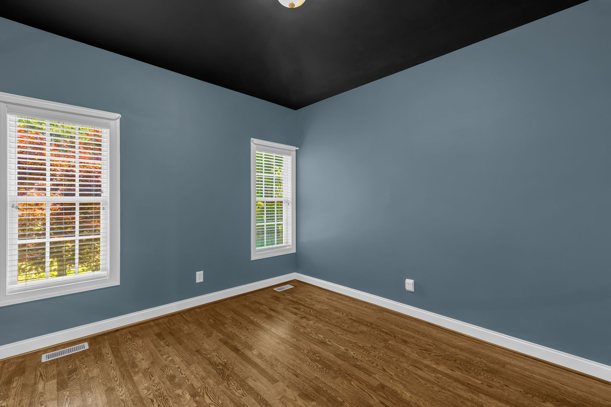 8108 Middleland Dr-22