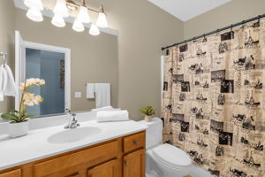 8108 Middleland Dr-22