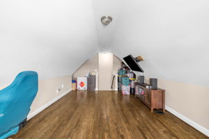 8108 Middleland Dr-25