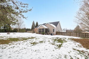 8108 Middleland Dr-29