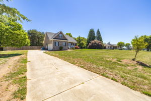 8108 Middleland Dr-3