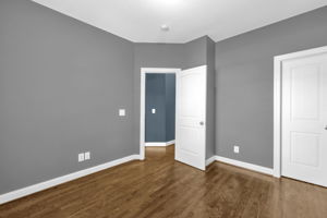 8108 Middleland Dr-26
