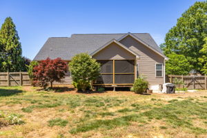 8108 Middleland Dr-31