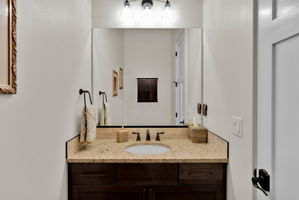  Photo 44