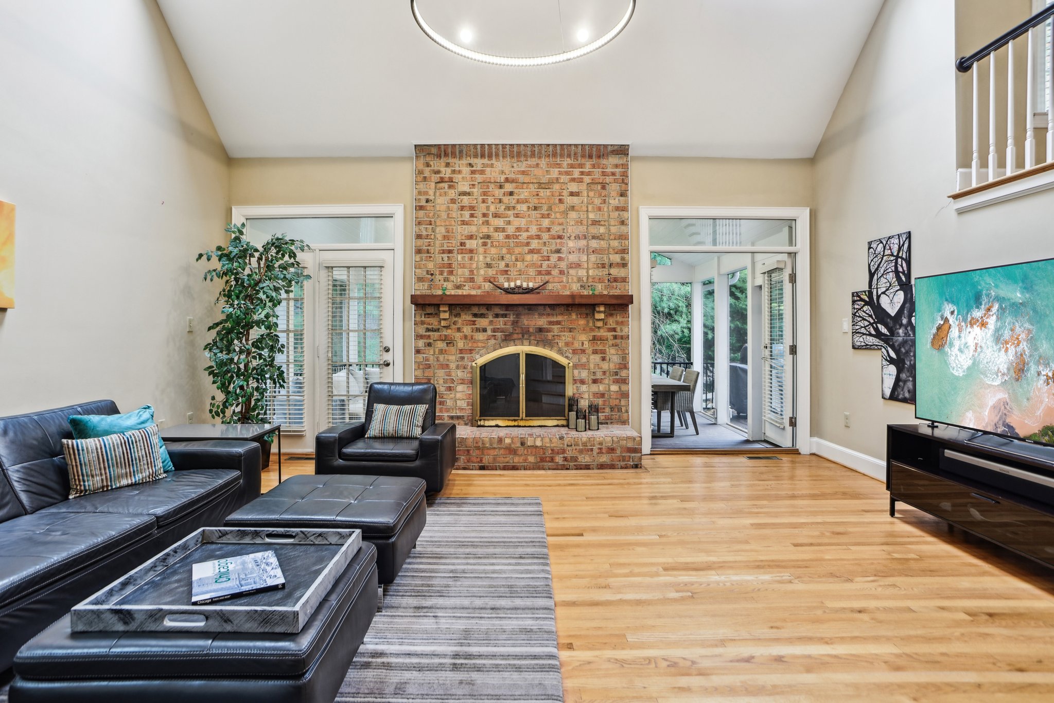 Autumn Gate Ln-04042025-013.jpg