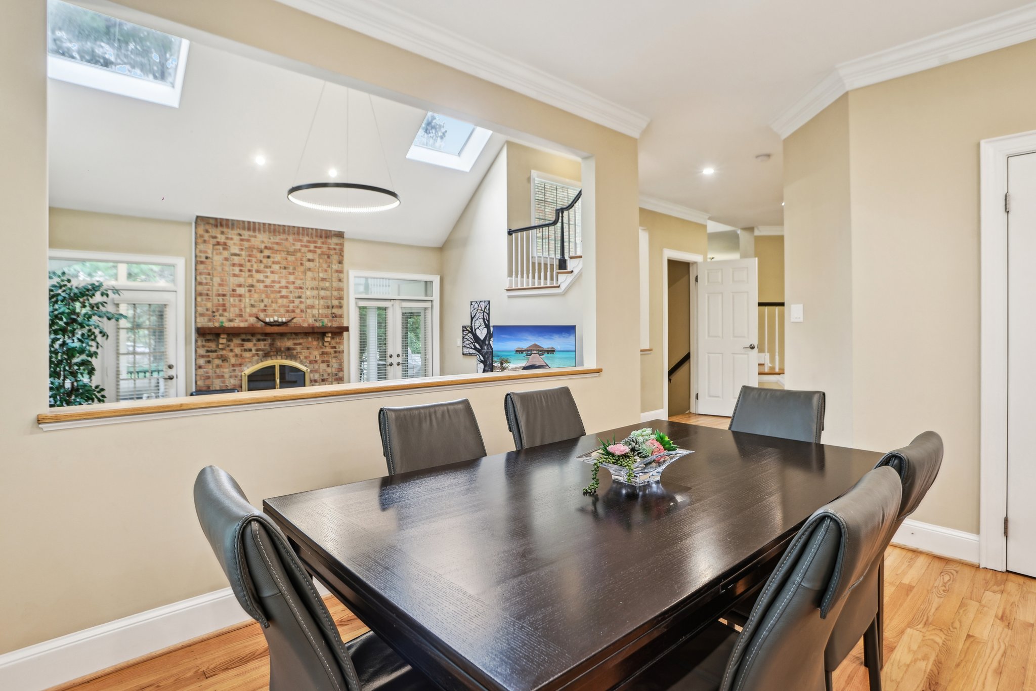 Autumn Gate Ln-04042025-014.jpg