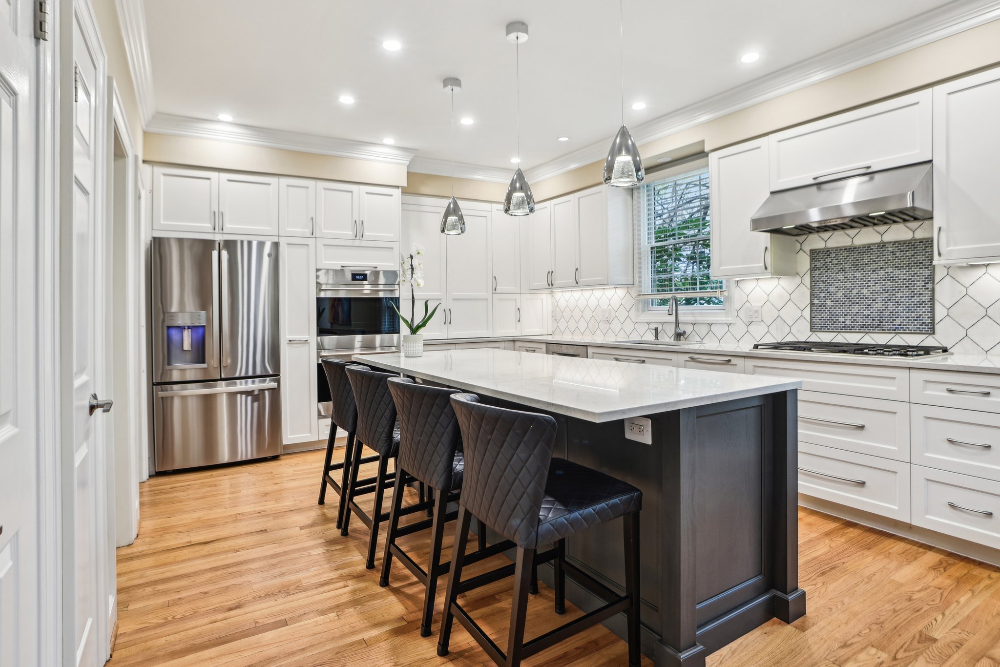 Autumn Gate Ln-04042025-021.jpg