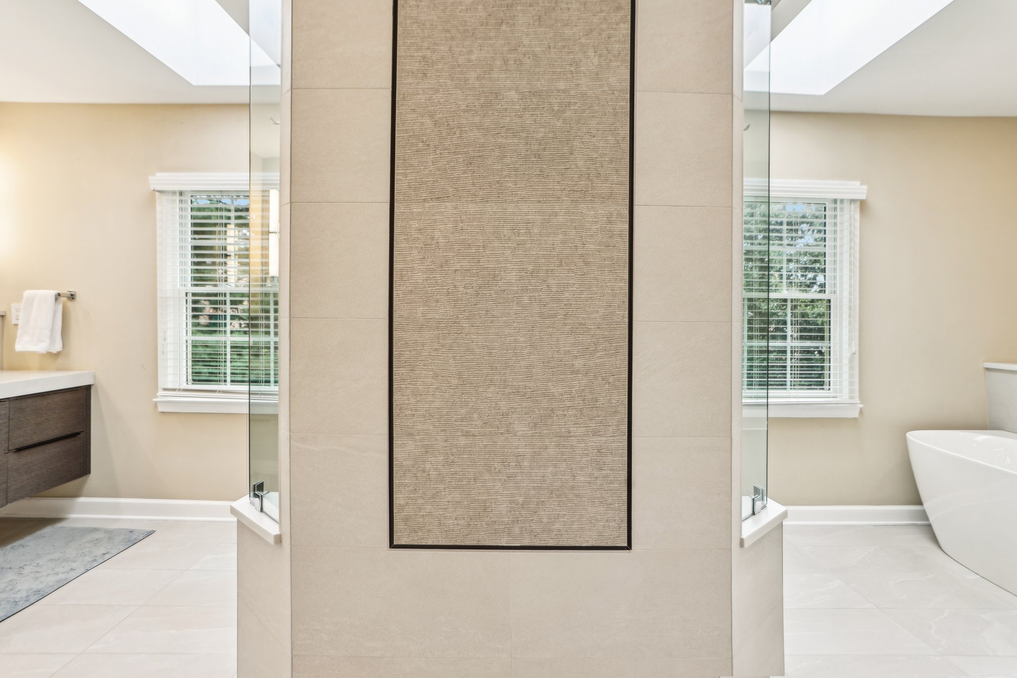 Autumn Gate Ln-04042025-047.jpg