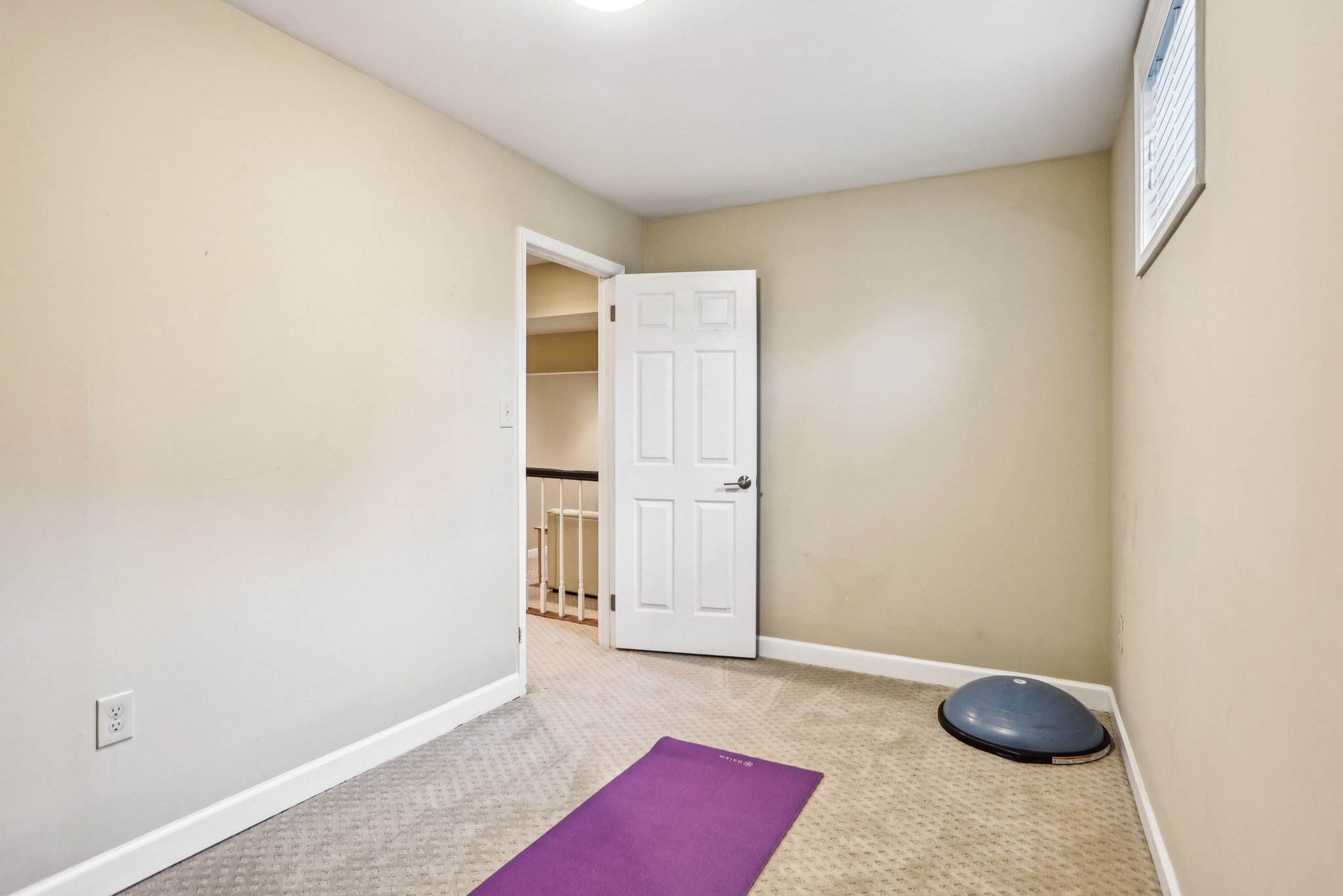 Autumn Gate Ln-04042025-052.jpg