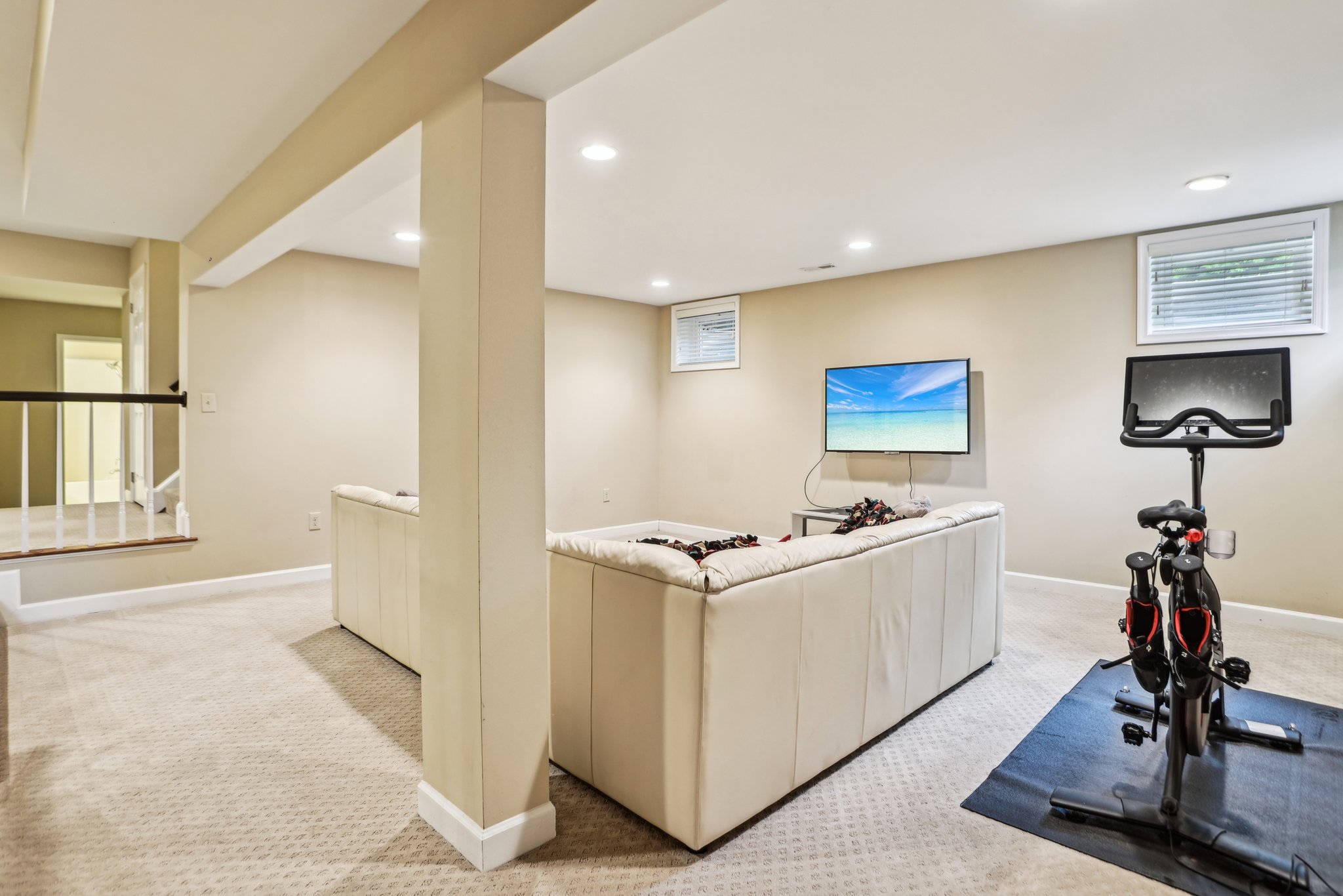 Autumn Gate Ln-04042025-060.jpg