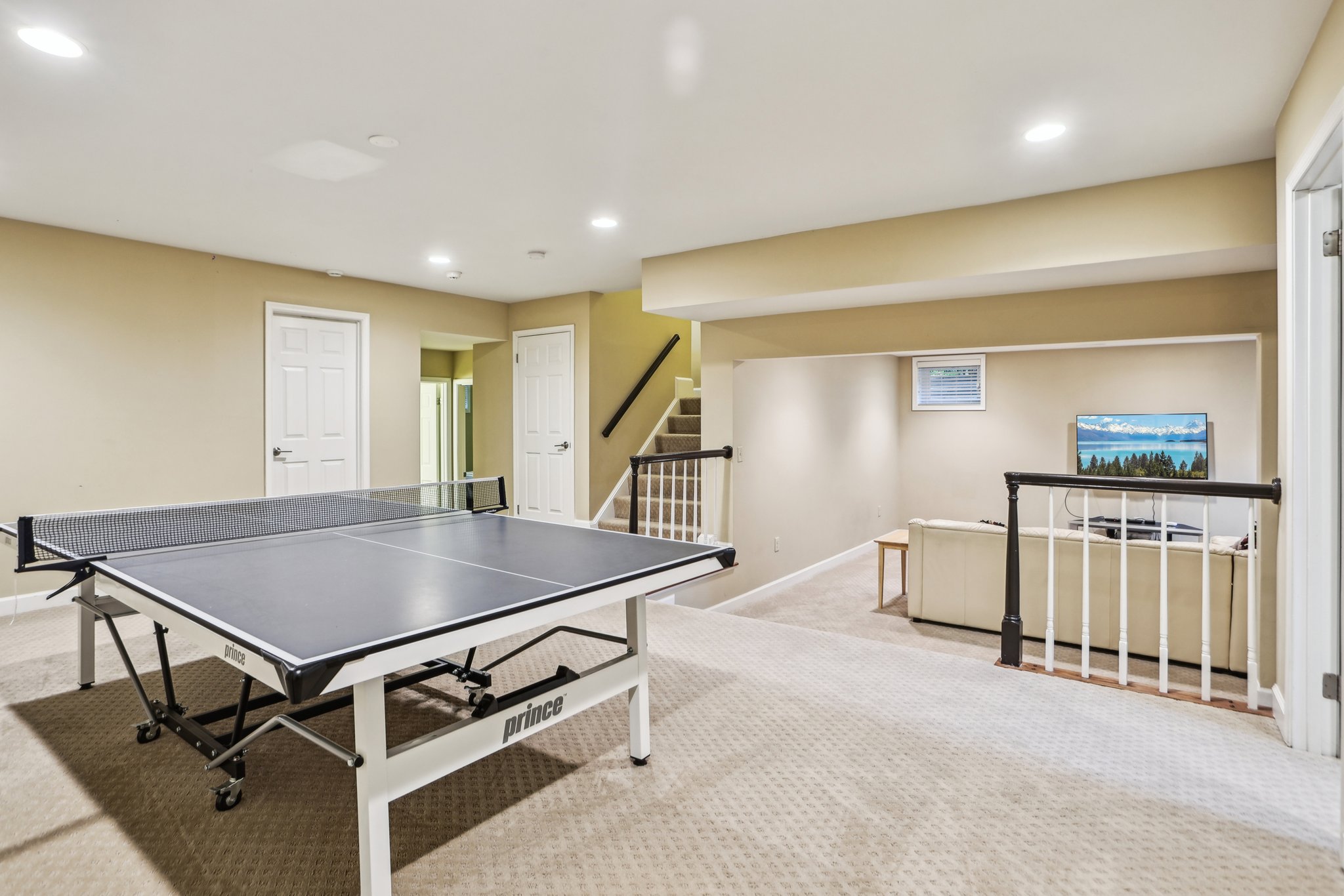 Autumn Gate Ln-04042025-063.jpg