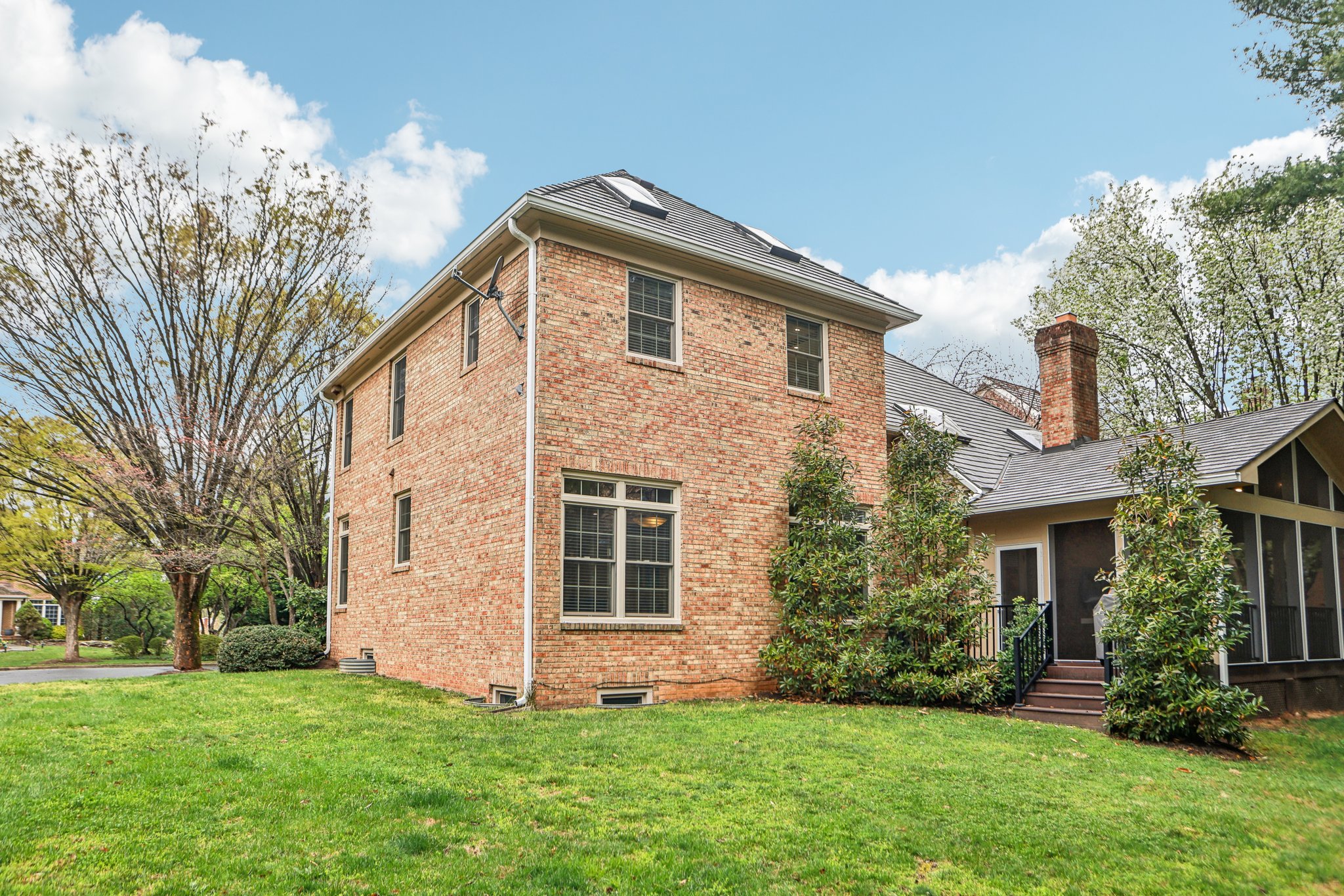 Autumn Gate Ln-04042025-071.jpg