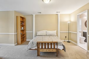 Autumn Gate Ln-04042025-039.jpg