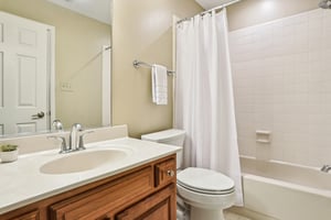 Autumn Gate Ln-04042025-055.jpg