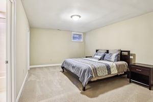 Autumn Gate Ln-04042025-056.jpg