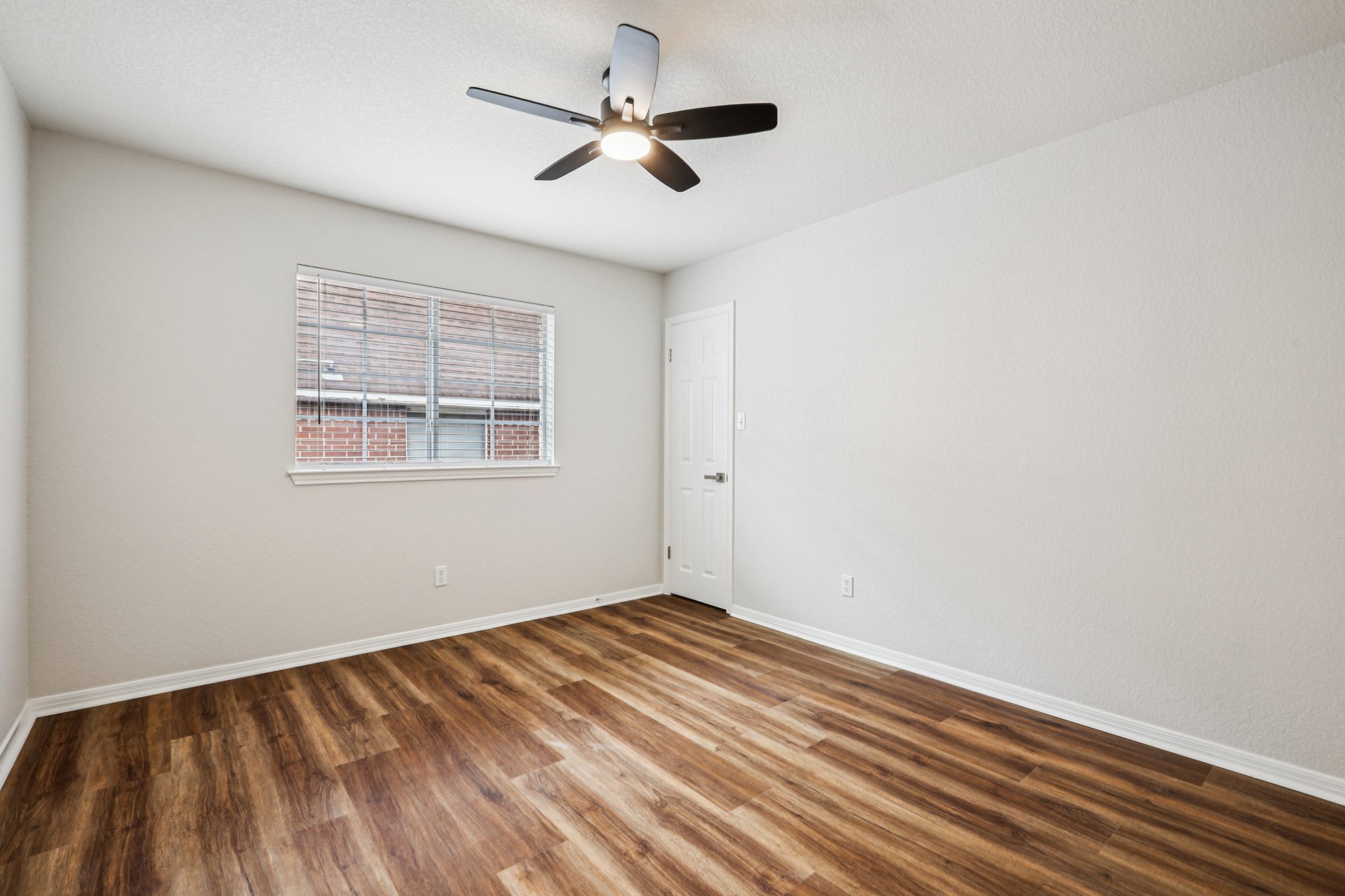 Isaac Pryor Dr-S2710-046.jpg