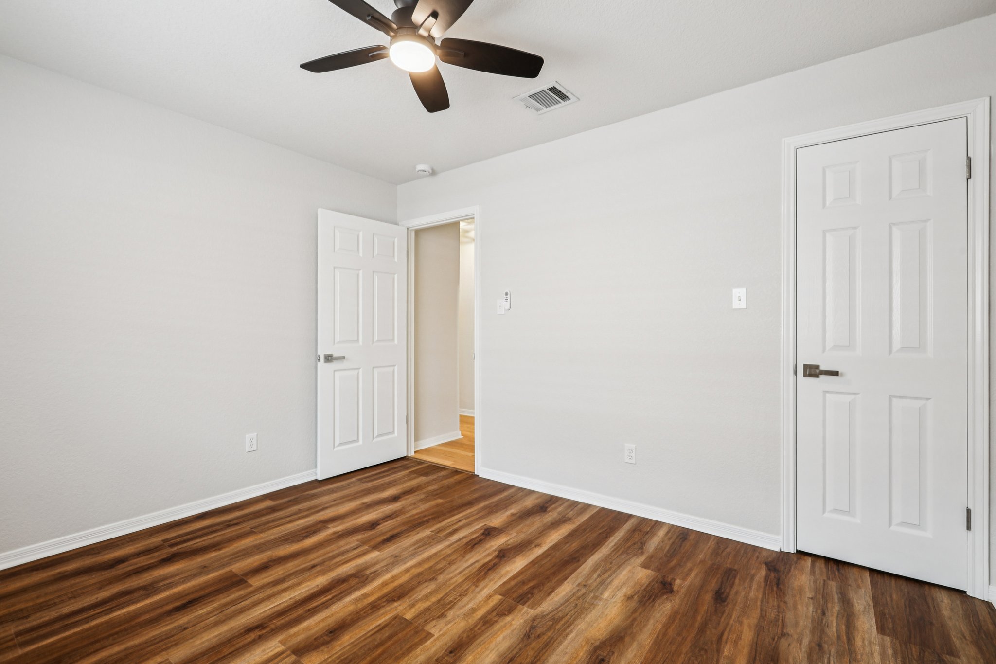 Isaac Pryor Dr-S2710-054.jpg