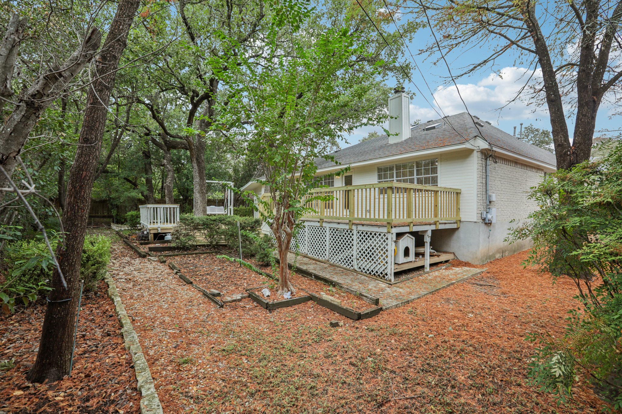 Isaac Pryor Dr-S2710-067.jpg