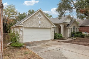 Isaac Pryor Dr-S2710-002.jpg