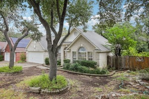 Isaac Pryor Dr-S2710-004.jpg