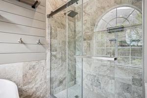 Isaac Pryor Dr-S2710-043.jpg