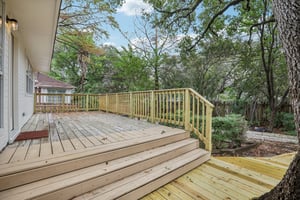 Isaac Pryor Dr-S2710-061.jpg