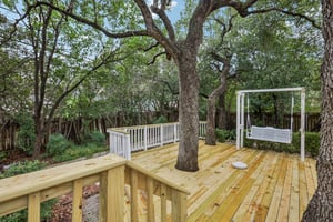 Isaac Pryor Dr-S2710-065.jpg